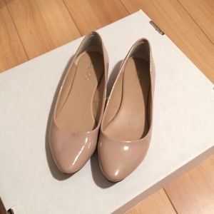 Nude patent ballet flats