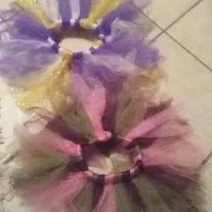 2 baby girl tutus size 0-6 months