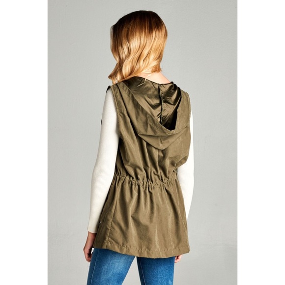 New Arrival- Plus Size Hooded Utility Vest - Picture 3 of 4