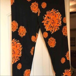 Lularoe htf rare chrysanthemum TC leggings