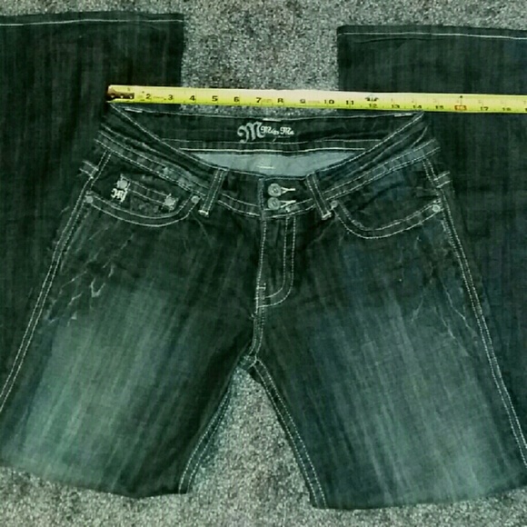 Miss Me size 29 jeans. Gray (Jet Reno) Like new - Picture 2 of 3