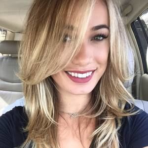 Meet your Posher, Desiree