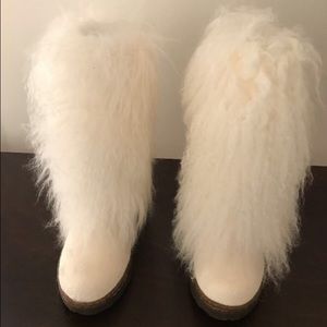 Bearpaw Furry Sheepskin Boots