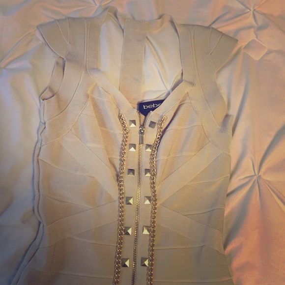 Beautiful Bebe dress😍😍