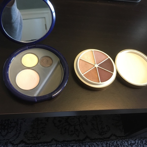 Ester Lauder Eye Shadow Palettes