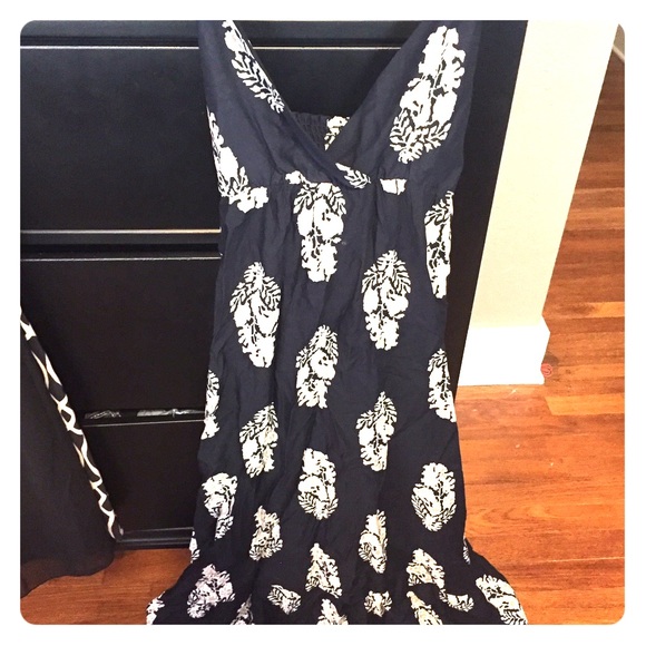 Sun dress - Picture 1 of 2