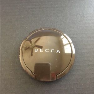 Becca Highlighter Opal ✨