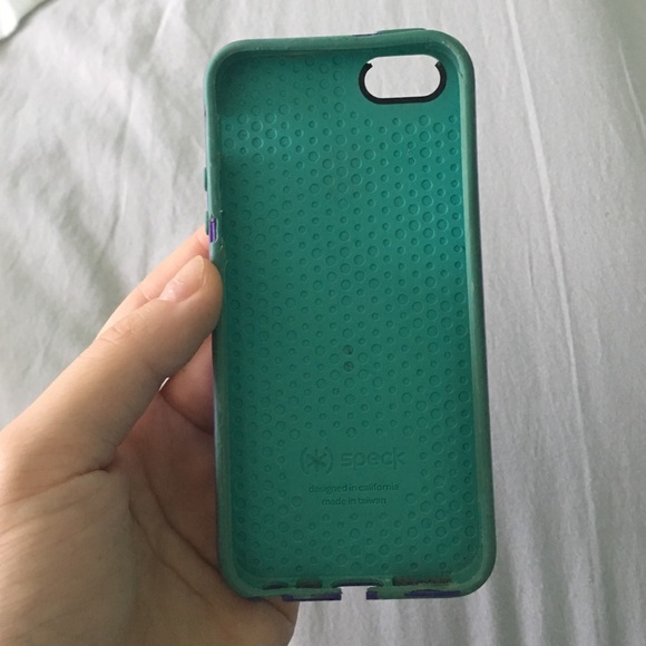 iPhone 5s speck case - Picture 4 of 4