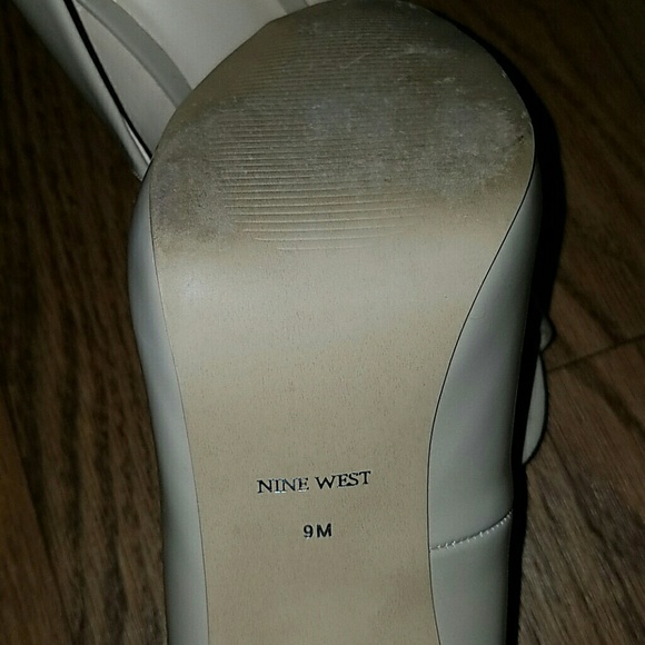 SHOE👠SALE👠 Nine West Heels - 9 - Picture 3 of 4