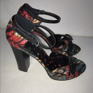 Printed Platform Sandals