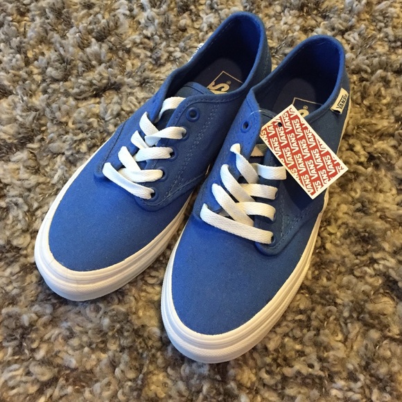 NWT Vans Camden Sneaker