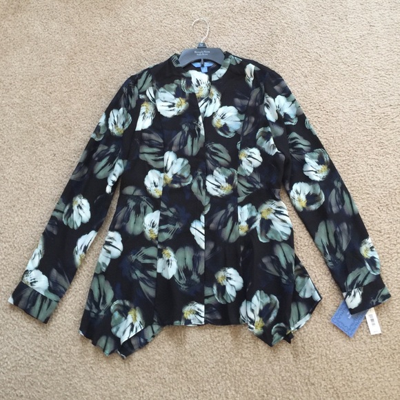 Vera Wang blouse🌞