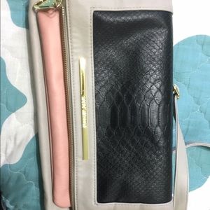 Steve Madden Taupe/Blush Crossbody