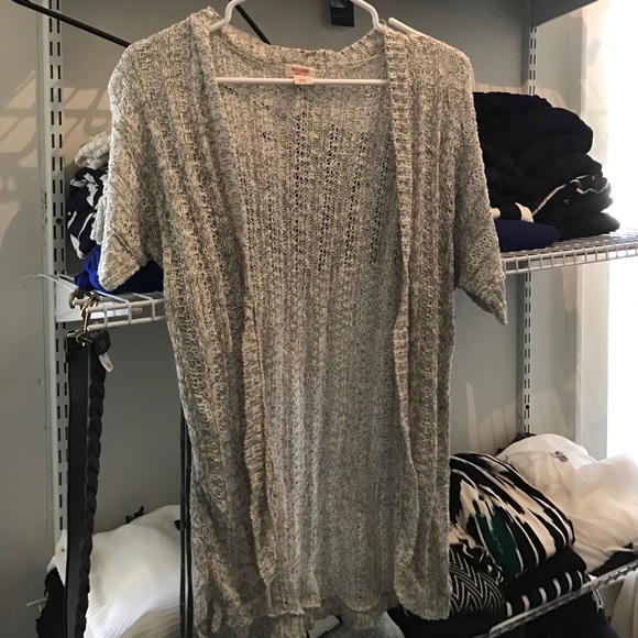 Short sleeve, lightweight sweater