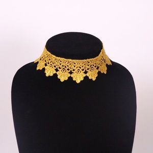Crochet choker
