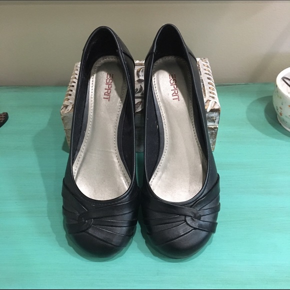 NWOT ESPRIT Zadra Black Flats sz 7