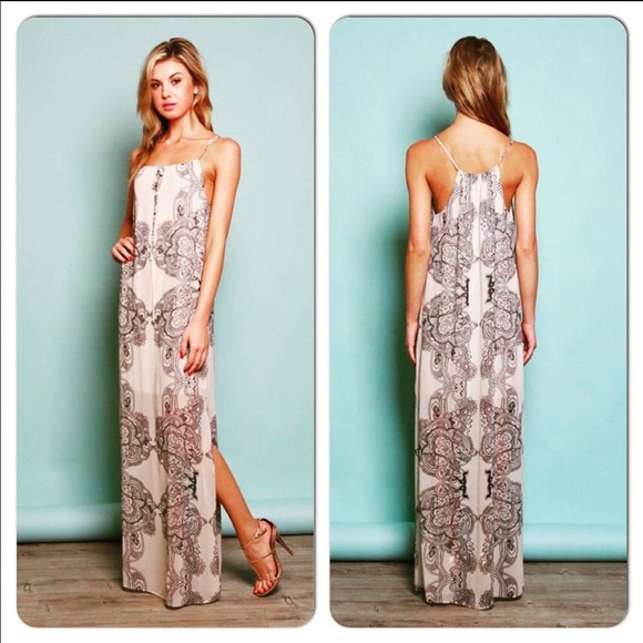 SUNDAY SALE ⏰Lumiere maxi dress