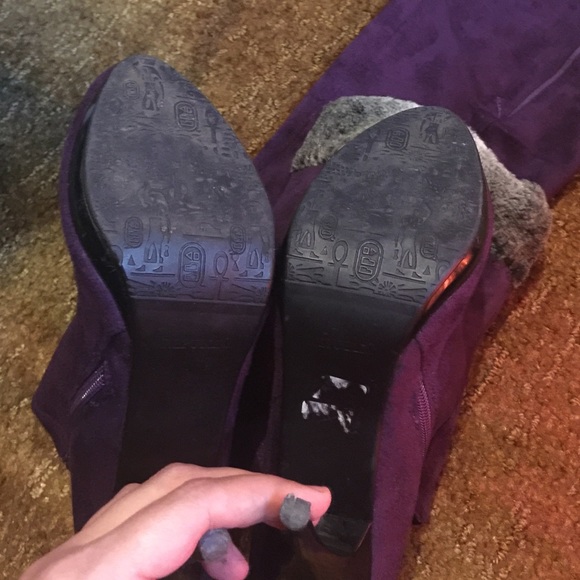 SOLD 🎉Gorgeous, purple, soft, over the knee boots - Picture 4 of 4