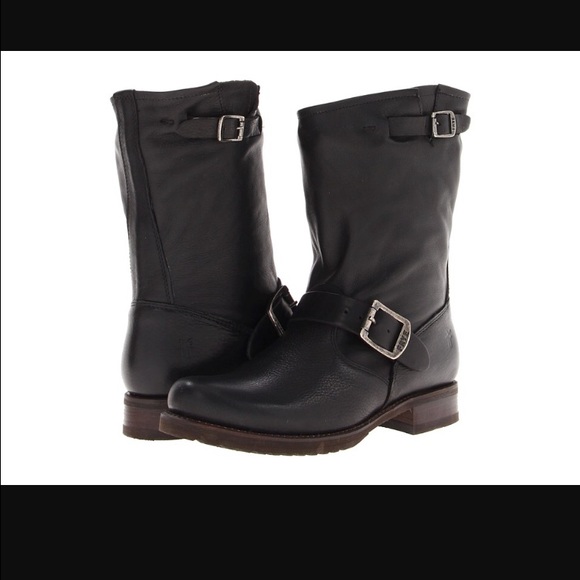 Frye Veronica Shortie