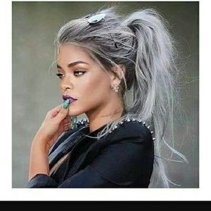 Meet your Posher, Titi