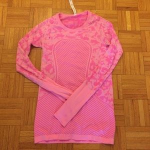 Lululemon bubble gum pink long sleeve shirt