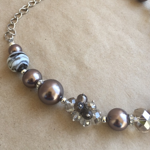 Gorgeous Necklace - Picture 2 of 3