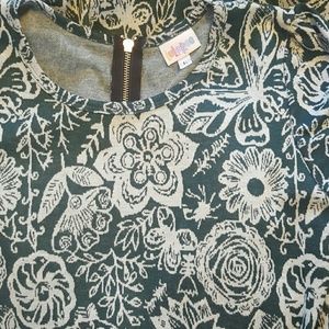 LuLaRoe Holiday Green Amelia