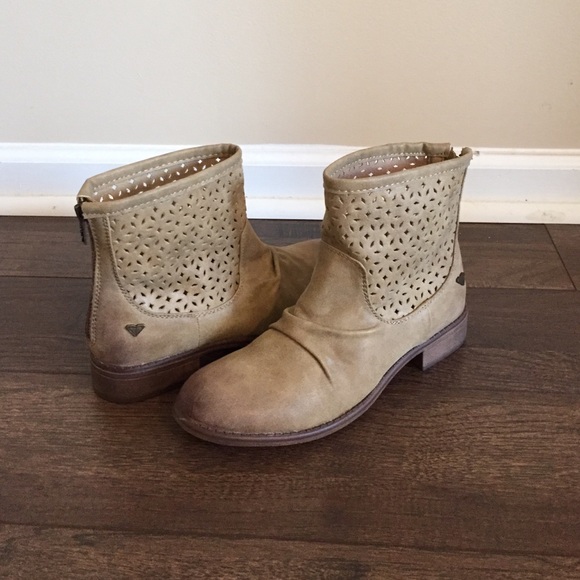 Roxy boots