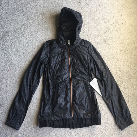 Lululemon Sz 6 - Spring Fling Puffy Windbreaker