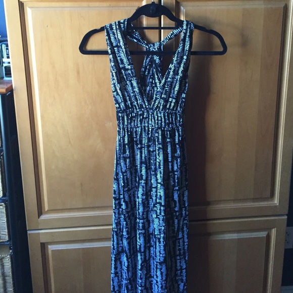 Maxi - Picture 2 of 3