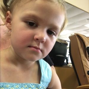 Meet your Posher, Candice