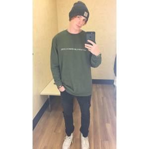 Meet your Posher, Chas