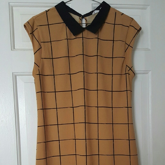 Lush Dresses & Skirts - Mod style knee length dress