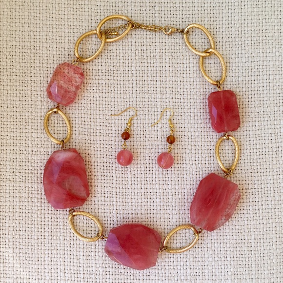 Costume Necklace & Earring Set