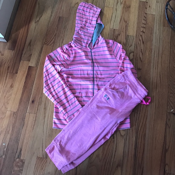 Girls Under Armour 2pc jogging suit