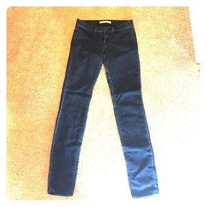 1 pair of comfortable skinny stretch J Brand jeans