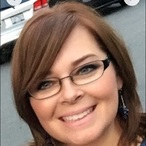 Meet your Posher, Karol