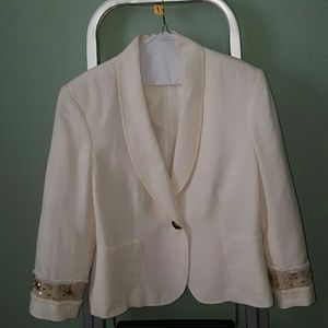 Lovely winter white blazer