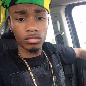 Meet your Posher, Malik dl