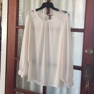White chiffon blouse long sleeve size 18 or 1X