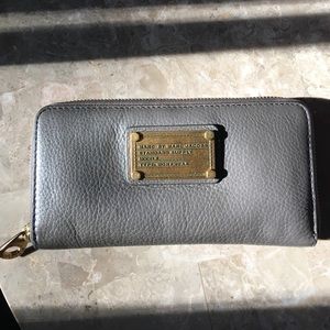Marc Jacobs wallet