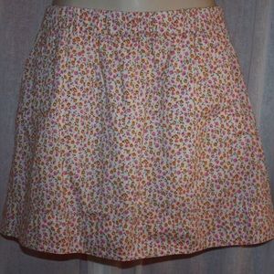 ✨SALE✨ Adorable flower print skirt with pockets