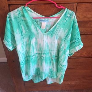 V-neck oversized blouse
