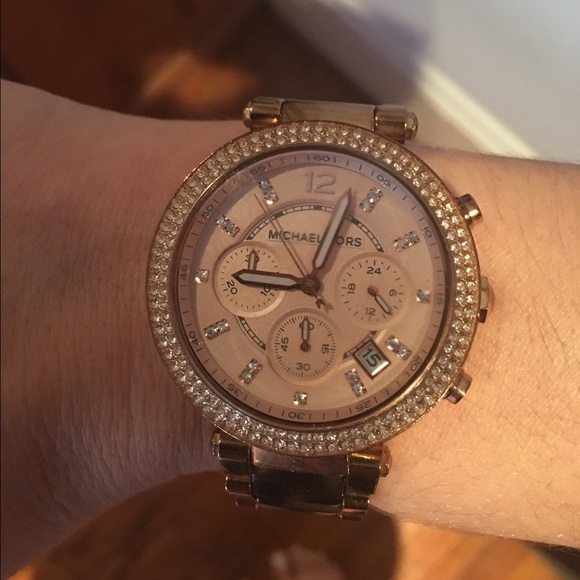 Michael Kors watch SALE!!😁