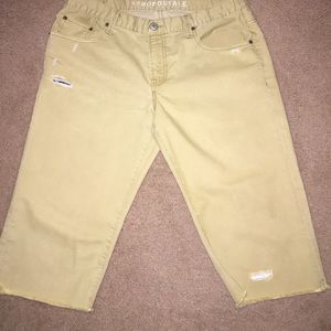 Cutoff ripped shorts