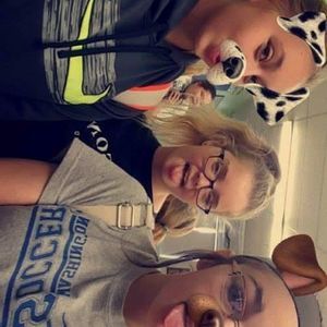 Meet your Posher, Emmy