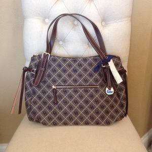 Dooney & Bourke Large Nina Dooney & Bourke Large Nina
