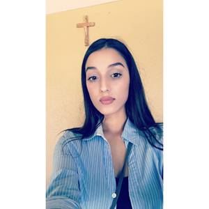 Meet your Posher, Leslie