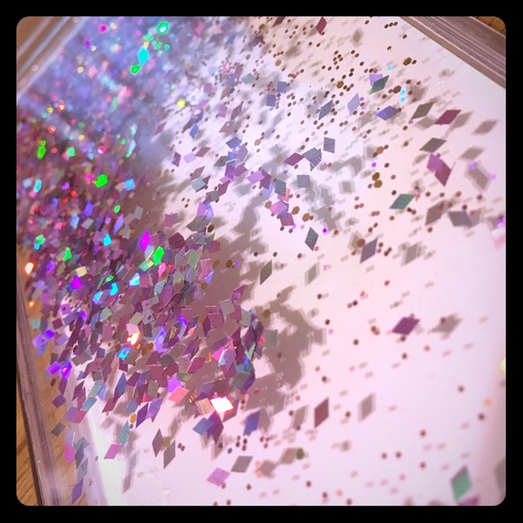 iPhone 7 plus case ( PRICE IS NEGOTIABLE)