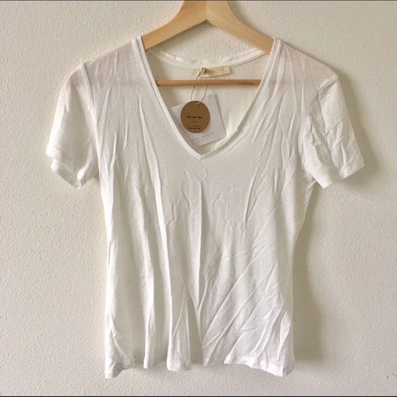 🎉Zara Classic White T shirt